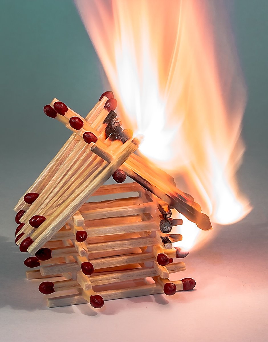 RapidResCo's tweet photo. Try to imagine how much of a difference two seconds makes with this house made of matches. The same concept applies to a real house. Saving time really does save lives. #SaveTimeSaveLives #360Response #RapidResponse #AppsForFirefighters #TechForFirefighters https://t.co/7oe47W18tq