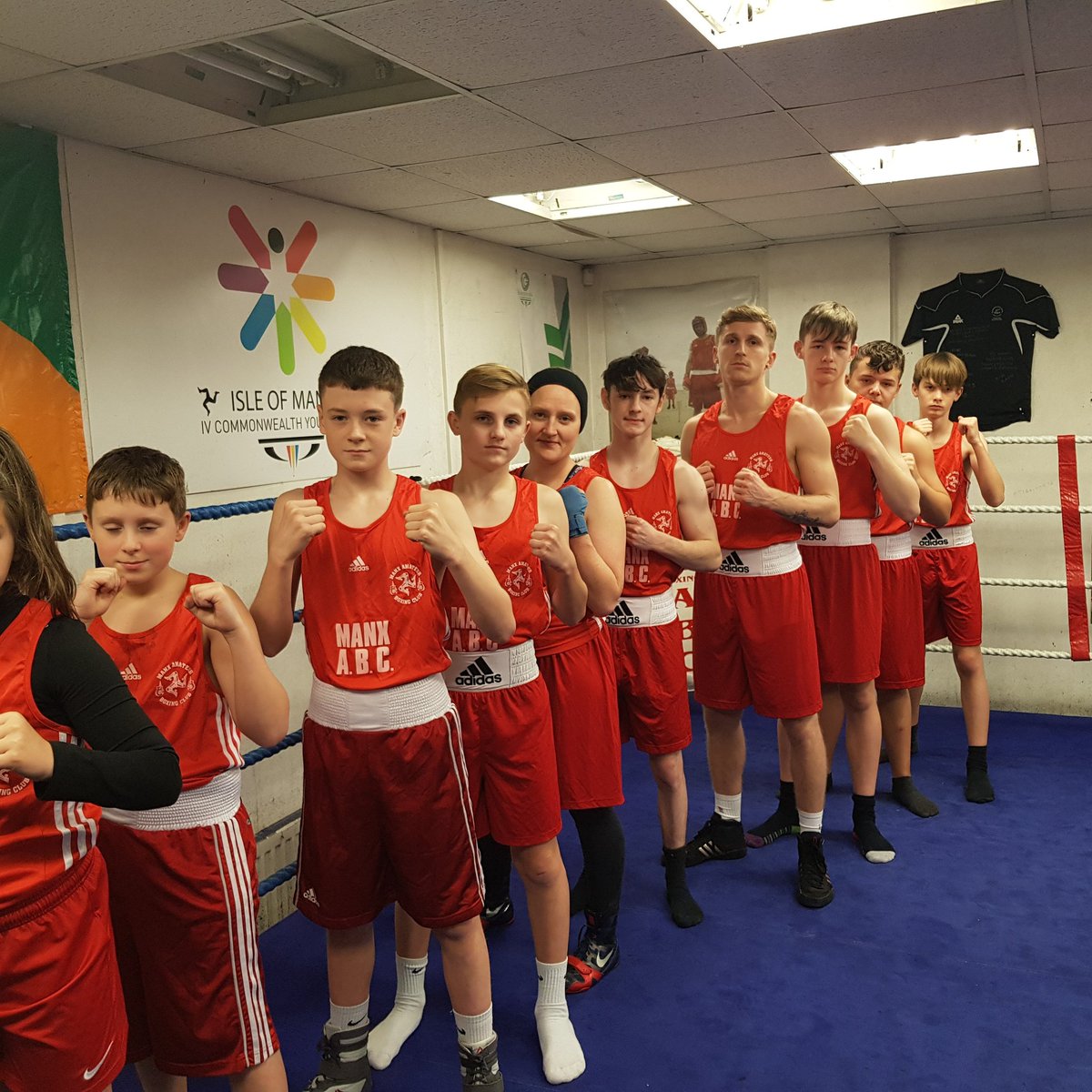 PetePeterant's tweet photo. 🥊Ring up in record time . Well done Team. Boxers check weigh in done . All good. Team Manx ABC waiting for YORKSHIRE. #ReadyForAction #TeamManxABC #HARDWORKANDDEDICATION https://t.co/7XKl9Zq4MQ