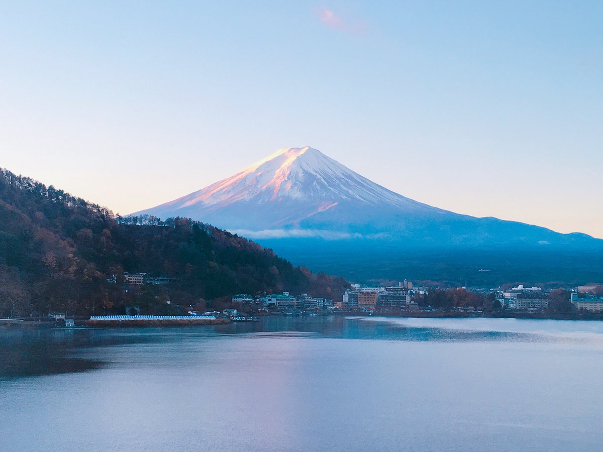 cyss0125's tweet photo. 朝から富士山綺麗すぎた https://t.co/CCajO1GTXI
