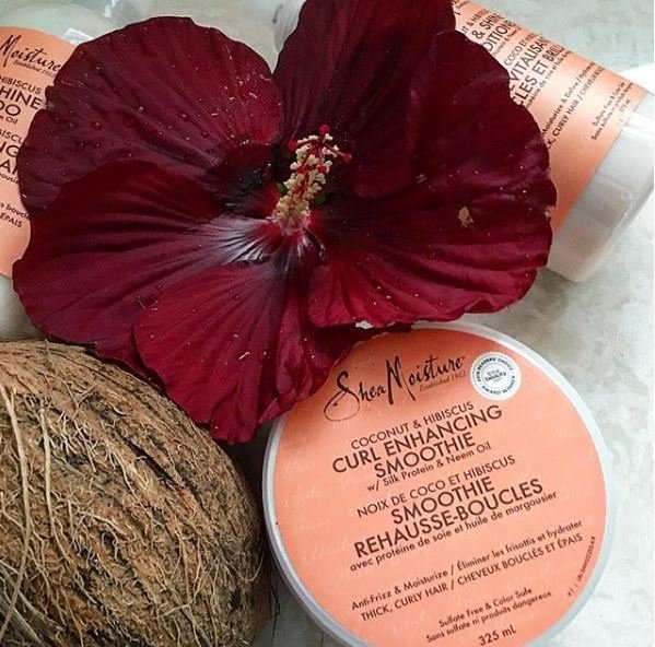 SheaMoistureCA's tweet image. Our Curl Smoothie is perfect for providing your curls with some extra hydration while keeping them full of bounce during the cold months! [📸: @_mabellevie_] #repost #curlboss #curlsquad#curlygirl#coconutandhibiscus #greathair #besthairtreatments #allnatural #naturalhaircare