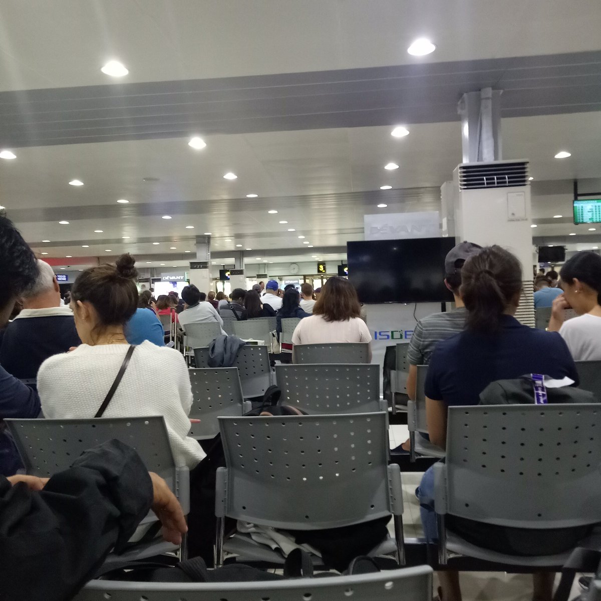 Pag board na mo bi, arung makatulog na kog tarong. Kay wa pa jud koy tulog kay hadlok nga dili makamata ug sayo.
😂😂