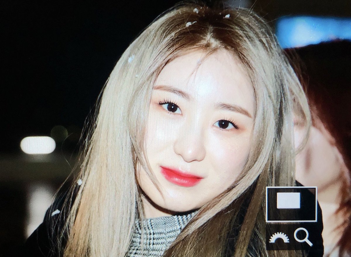 Quaver_CY's tweet photo. 181124 GMP Preview 

#아이즈원 #IZONE 
#이채연 #LeeChaeYeon https://t.co/c9Qwtz4Ohx