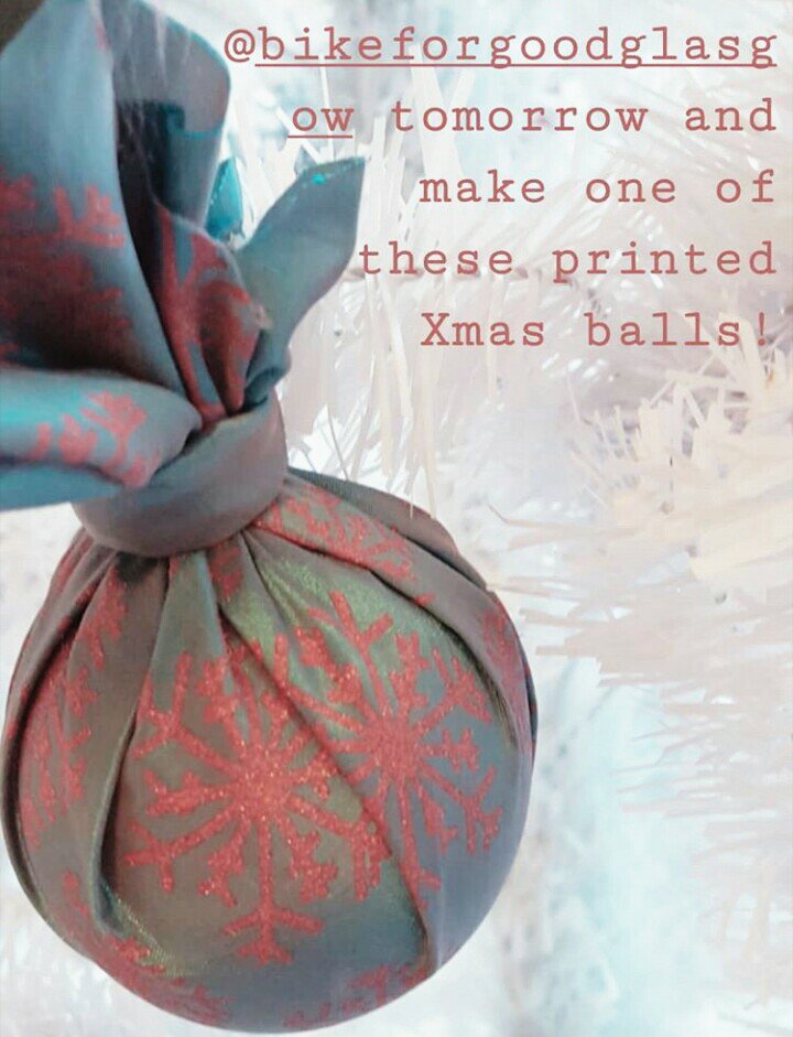 printclanstudio's tweet photo. We are going to be at #MAKESOMETHINGWeek with @BikeforGoodGlas in the west end tomorrow from 11am. Making some lovely upcycle Christmas tree ornaments #screenprinting #christmasdecorations #Handmade #upcycle https://t.co/MyogZYaNTn