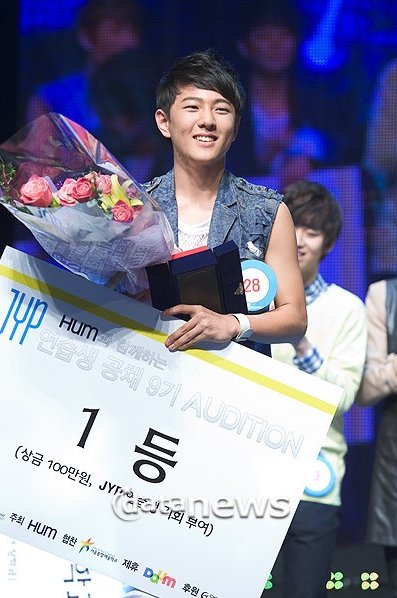 Here's Donghyuk's winning speech for winning JYP Entertainment's 9th trainne search! • 