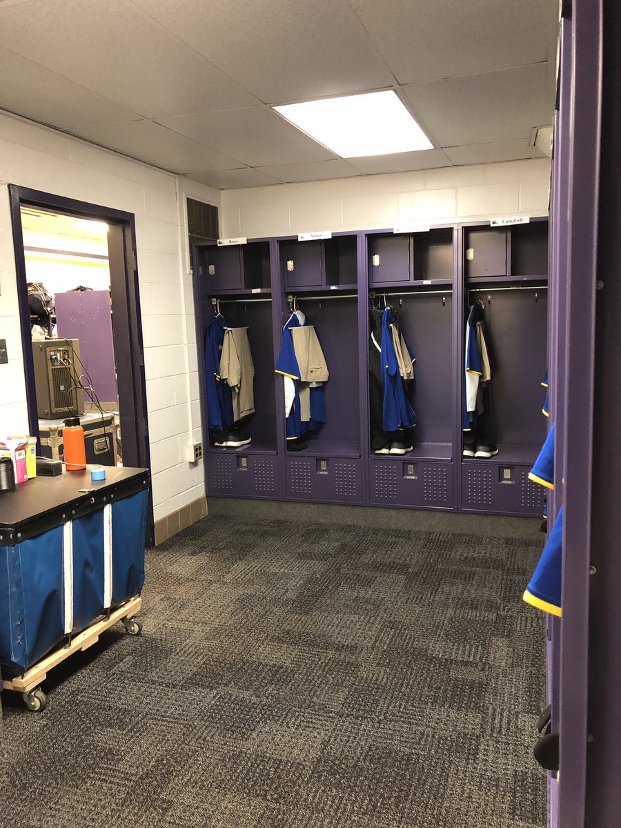 ButlerSamanthaC's tweet photo. Playoff set up for the coaches https://t.co/6nwQgHu48K