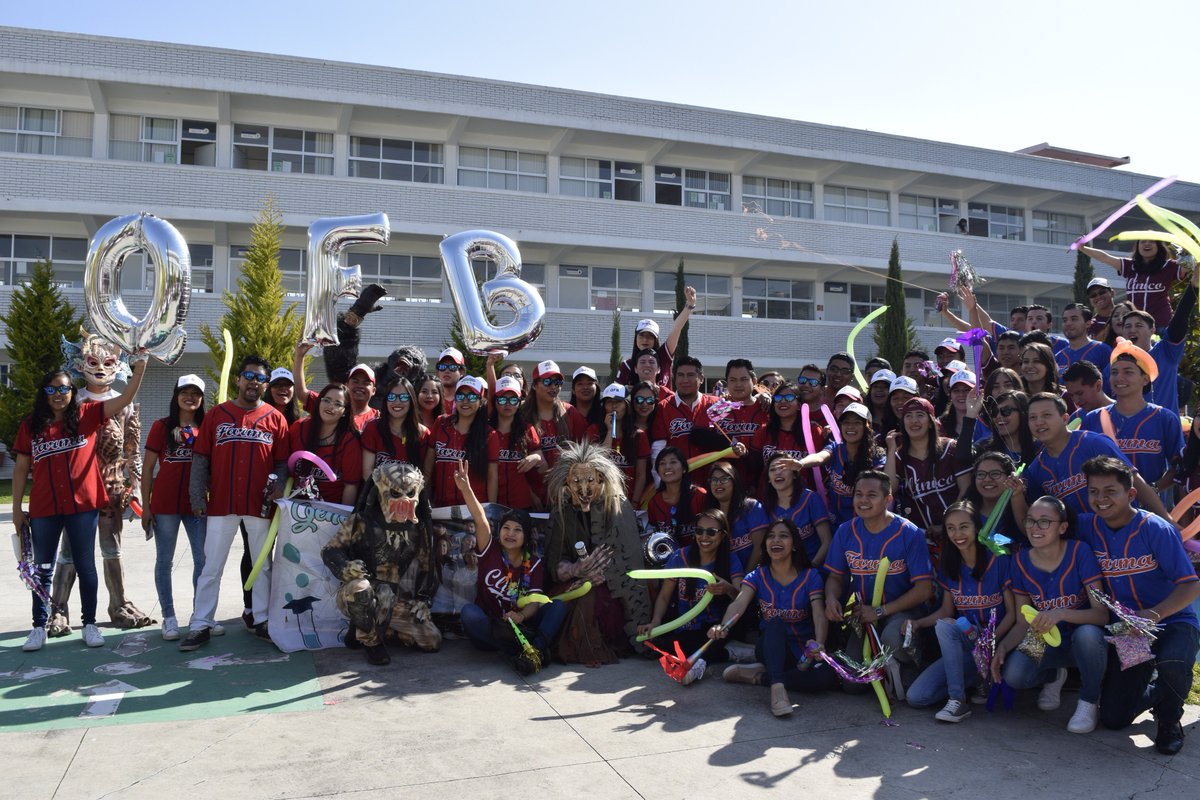 CUIxtlahuaca's tweet photo. La licenciatura en Química Farmacéutica Biológica, fue la encargada de iniciar con la temporada del tradicional recorrido por nuestras instalaciones, con el fin de despedir a la Generación 2014-2018. #SoyCUI https://t.co/X9A53sCT8J