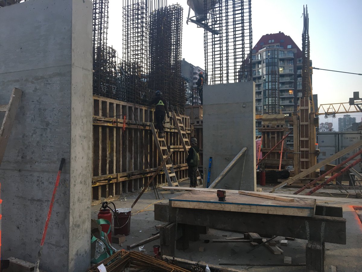 TheQuorumGroup's tweet photo. The Quorum team buttoned up the Tower Core on L6 at Burrard Place in preparation for another concrete pour to cap off the week. #quorumgroup #jimpattisongroup #magnumprojects #relianceproperties #concreteforming #construction #enhancingskylines #vancouver https://t.co/QuZLIOFJMF