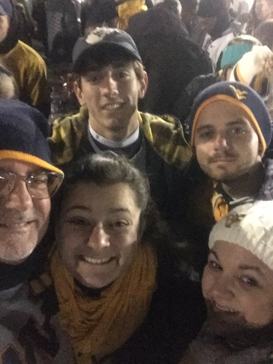 CORTRelocation's tweet photo. #wvuimlovinit https://t.co/qdoU8cMGSf