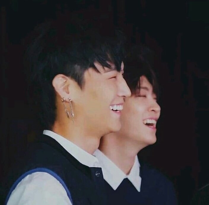 Ahgase25546255's tweet photo. @GOT7Official  

#갓제븐 #igot7 #jaebum #youngjae #GOT7 #PresentYouMe #2jaeisreal #lullaby #jaebumgot7 #youngjaegot7 #miracle  #JacksonWang #InfoYug #갓세븐 #Jinyoung #Yugyeom #BAMBAM #MARK https://t.co/0nstdjUGQM