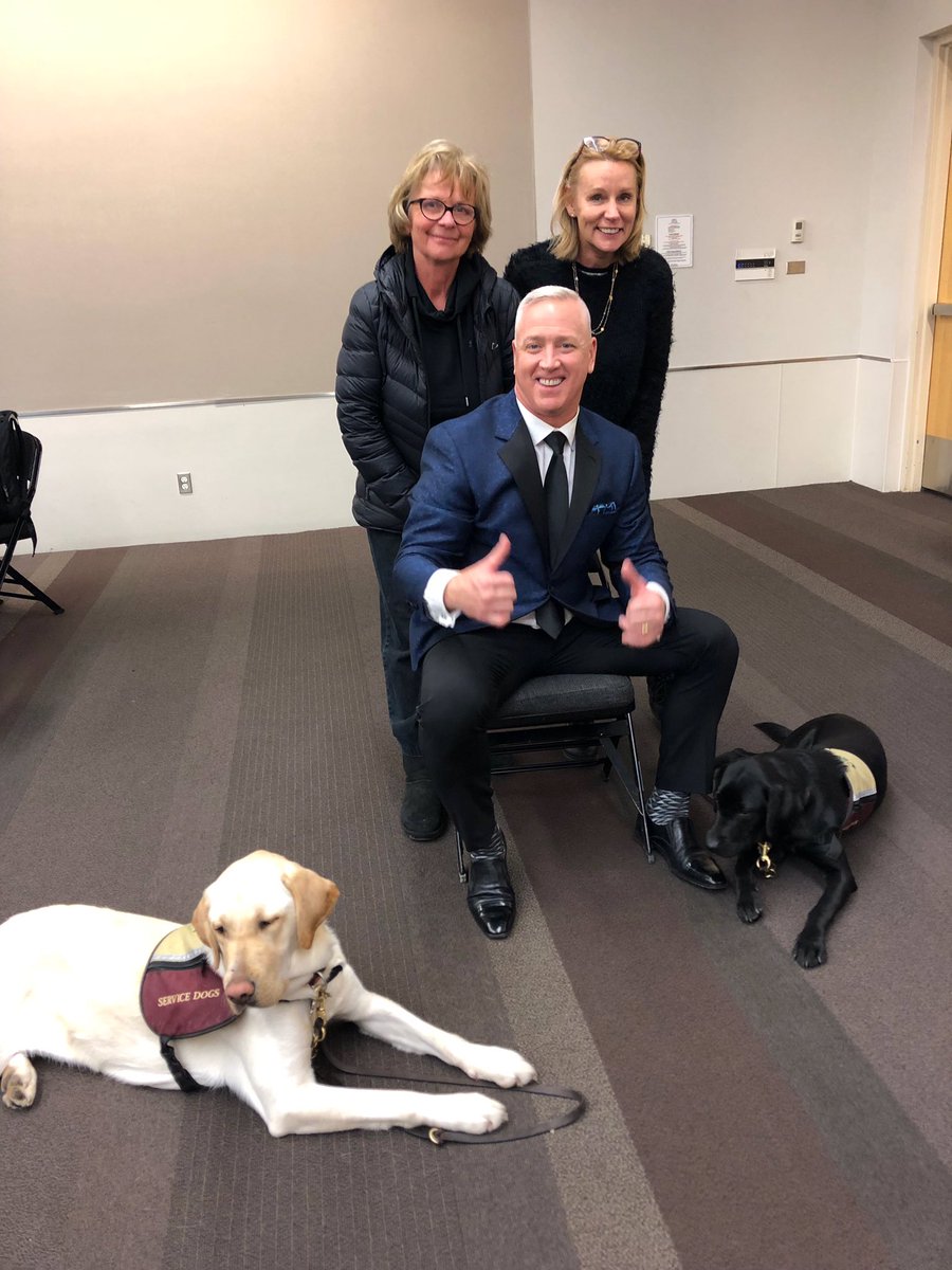Great introducing our service dogs to @MattDuniganTSN this afternoon. @AspenDogs have a new friend! <a href="/GreyCupFestival/">The Grey Cup Festival</a>