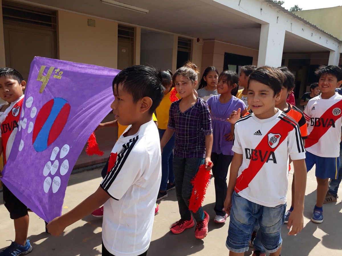 TiagoDegoy's tweet photo. Presentacion e inaguracion de las olimpiadas <3 #MareaAzulDeporteyRecreación #Tartagal #CPPS #ESA #lapachouno4804 @fguillesaavedra @UrtubeyJM @patriciapinasco @aniberruezo @AlancayDel @artydance23 @larubita70 https://t.co/zmTA4PcnZT