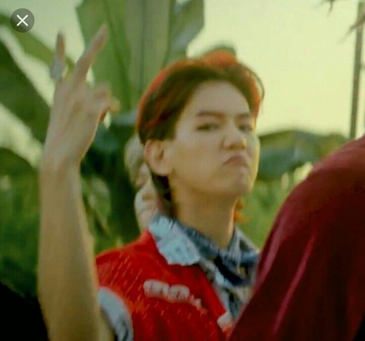 lazyvroom's tweet photo. @sehunarita @LAY_zhang_ https://t.co/gIqV3CuQ7H
