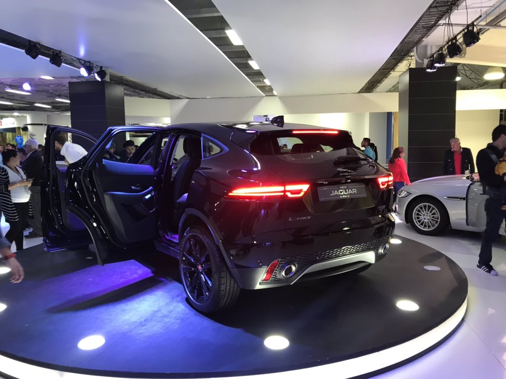 Chacontweet's tweet image. Muy completa la nueva Jaguar E-Pace, creo que la veremos bastante en la calle 👍
.
.
#jaguar #siab #jaguarepace #siab2018 #ledlights #epace #virtualcockpit