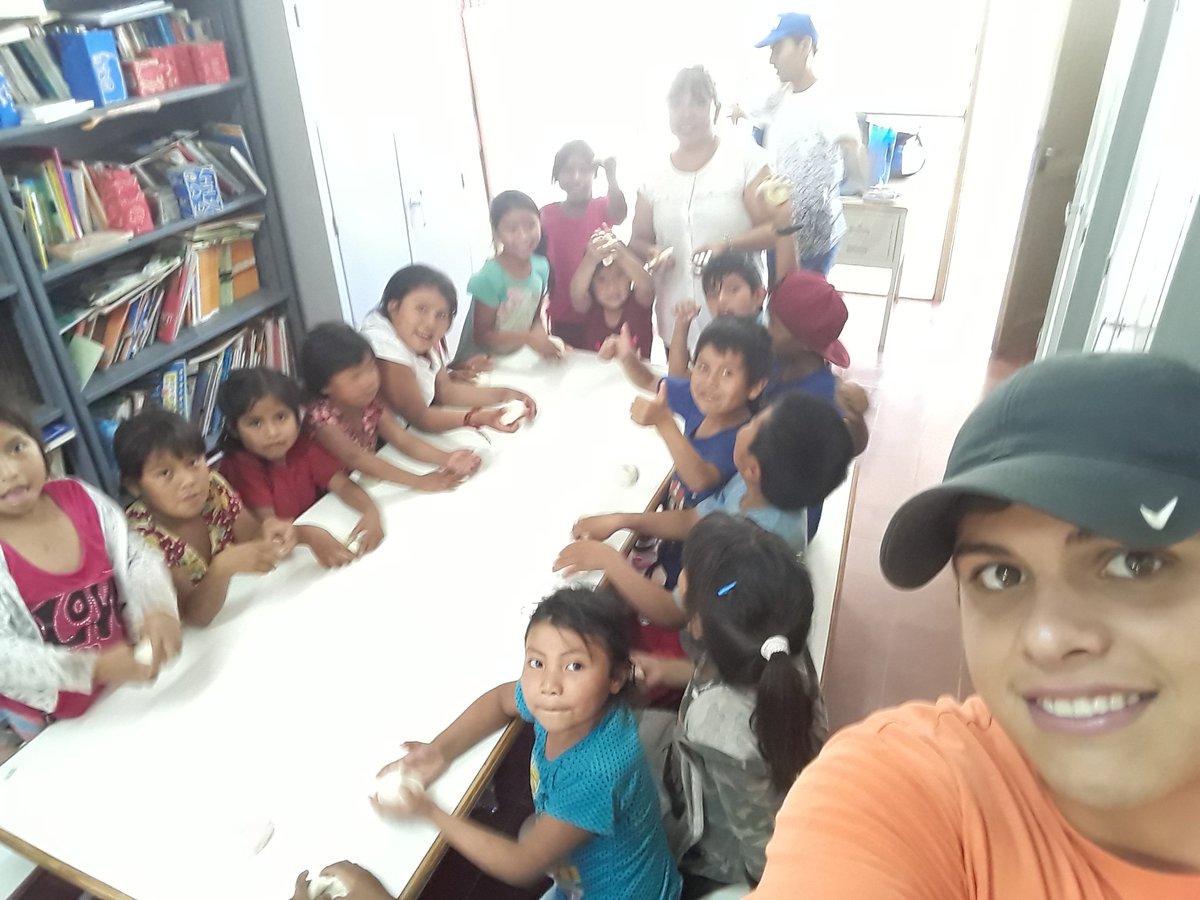 TiagoDegoy's tweet photo. Articulando con artes <3 #MareaAzulDeporteyRecreación #Tartagal #PolíticasSocioeducativas #CPPS #ESA #lapachouno4804 @fguillesaavedra @larubita70 @UrtubeyJM @patriciapinasco @AlancayDel @artydance23 @aniberruezo https://t.co/eta8YEizK7