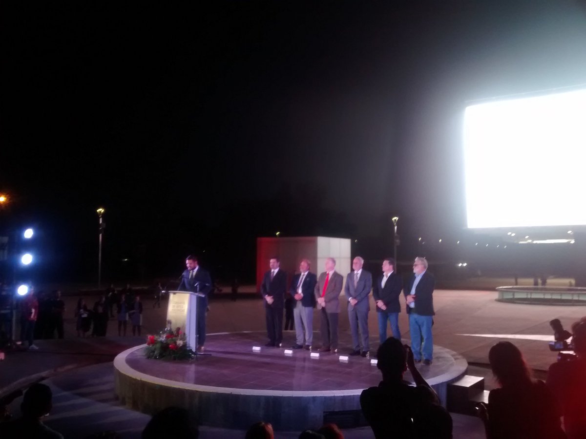 Inauguración de la Pantalla Bicentenario del Centro Cultural Universitario.💫💫

Listos para disfrutar de #Tecnologia #arte #cultura en nuestra ciudad 💫💫

#gdl #cine @Conjuntodeartes