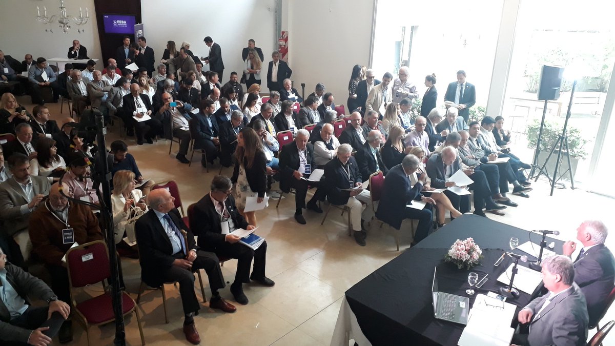 FebaOk's tweet photo. #HOY
Durante la Asamblea Ordinaria de FEBA, se votó por unanimidad una lista única, encabezada por Camilo Alberto Kahale, actual presidente de la institución.  Todas las cámaras de la Provincia, lo reeligieron por un nuevo período. https://t.co/HmZiTIVw0t