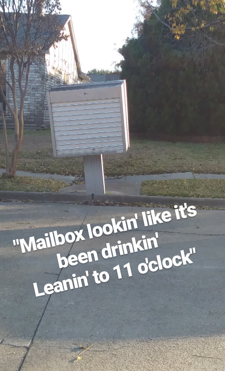 momofpepe's tweet photo. @brothersosborne Saw this on my walk today and thought of you. #DirtRich https://t.co/DYlOaHDhKB