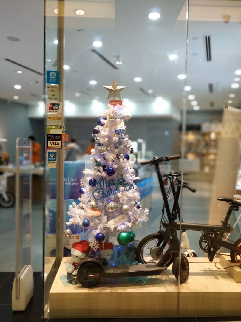 MiStoreKLCC's tweet photo. Christmas 🎄 at Mi Store KLCC 🎁 https://t.co/N6PDqKhsOw