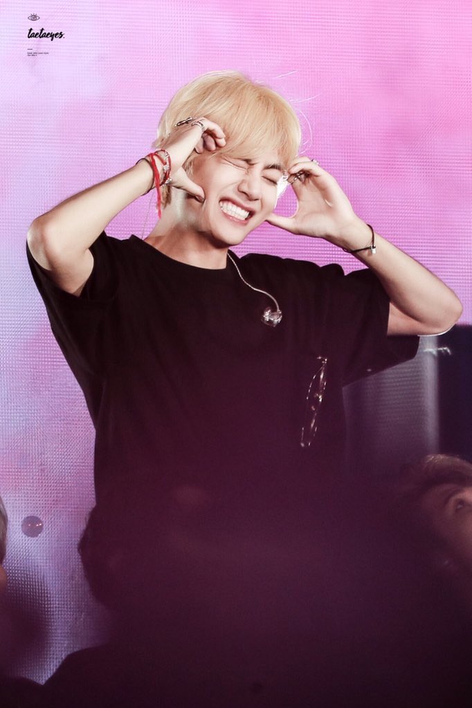 taehyung pics⚡️ tweet media