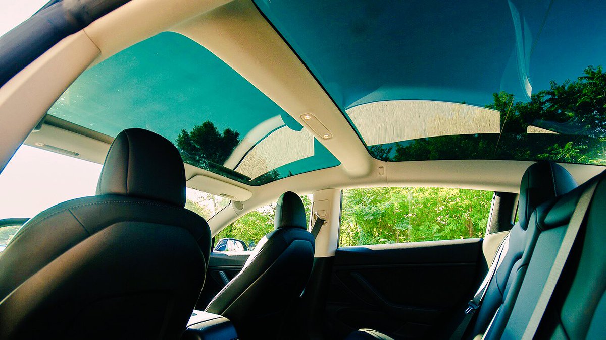 TeslaNY's tweet image. #Tesla Model 3 Wins #AutoGuide.com&apos;s 2019 Reader&apos;s Choice Car of the Year, Also Voted 2019 Green #COTY 🚙🔋🏆 autoguide.com/auto-news/2018… $TSLA #EV #ElectricVehicle #Model3