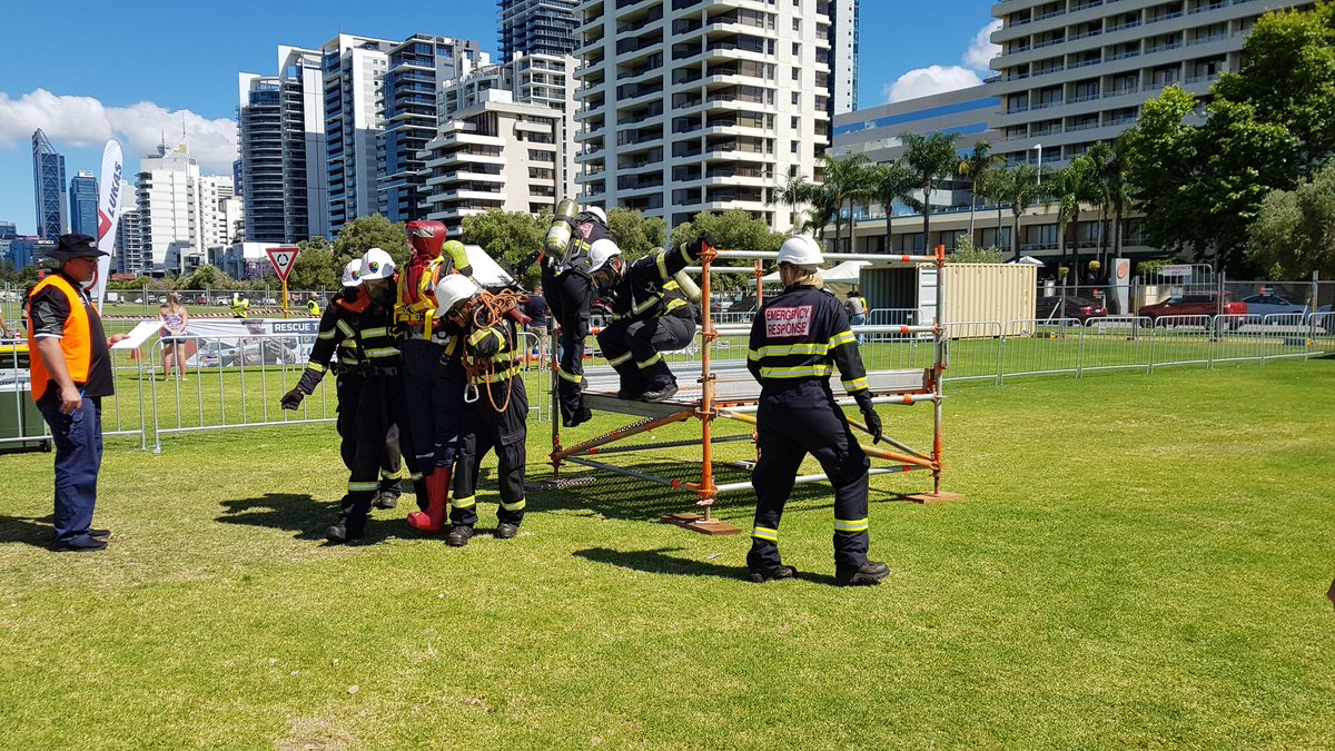 ausgoldindustry's tweet photo. AngloGold Ashanti's Tropicana #EmergencyResponse team were ready for anything at today's Readiness Scenario @MERCinPerth! See more @ausgoldindustry members in action in Langley Park. #mercinperth #merc2018 #ERT #gold #goldmining https://t.co/KoYLTsybsb