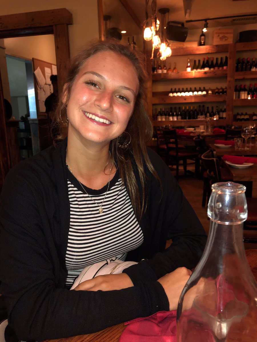 flyertap's tweet photo. —FEATURED FRIDAY—
#MeetTheTeam
Meet Julia Signorelli! Julia is a one of FlyerTap’s Brand Ambassadors for Business Development. She is a International Business and management consulting major, with a German minor
.
.
.
#featuredfriday #tapintoyourcampus #uofsc #flyertap #startup https://t.co/boXpDKlsog