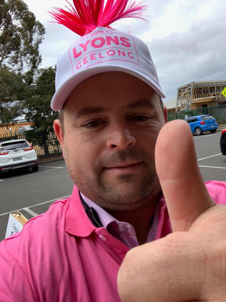 DarrynLyons's tweet photo. #VOTE1LYONS @Lyons4geelong #GIDDYUP https://t.co/UaXjUv51wY