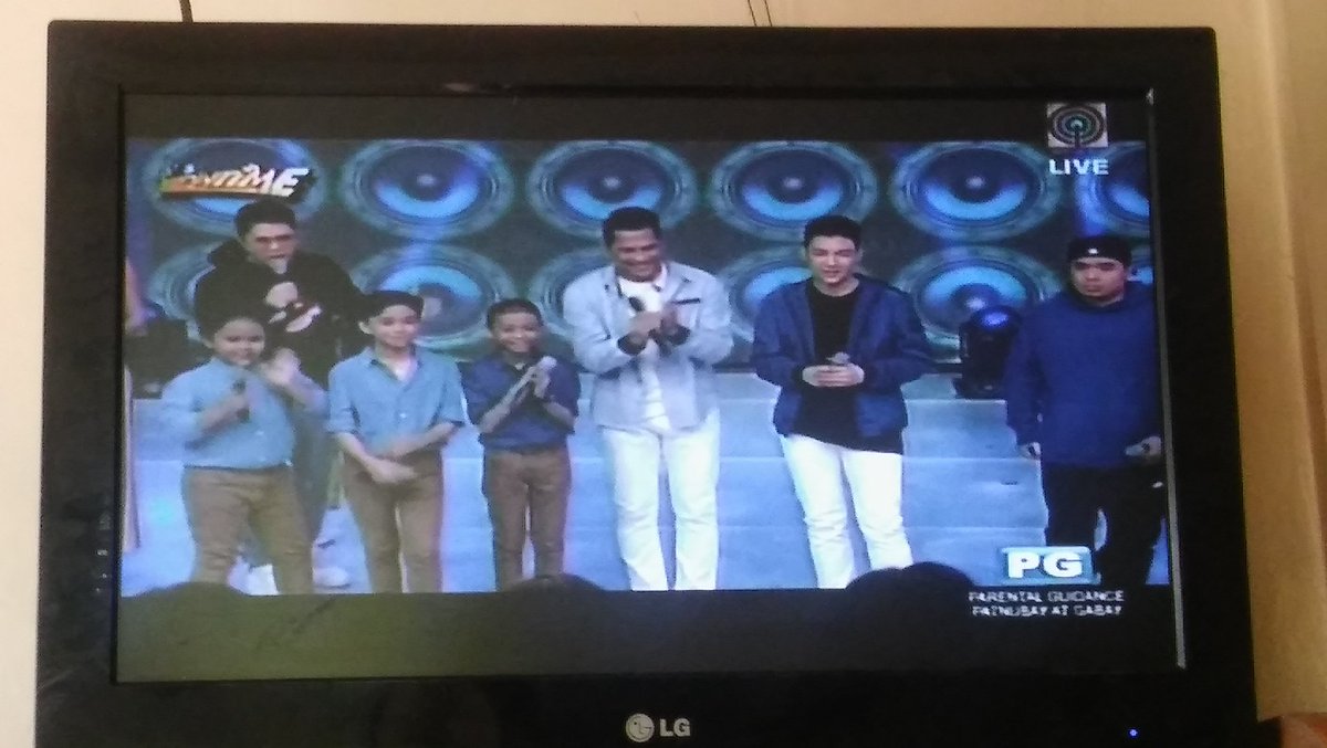 mancillamacy's tweet photo. I can't wait to see you on November 30 Sir Gary! @GaryValenciano1 I hope Darren will be with you too :) Loving every songs of Awit at Laro!!! 💞
#AwitAtLaroShowtime #ShowtimeNovember24ever #DarrenEspanto #LaroTayoDARREN https://t.co/czazFjiwLC