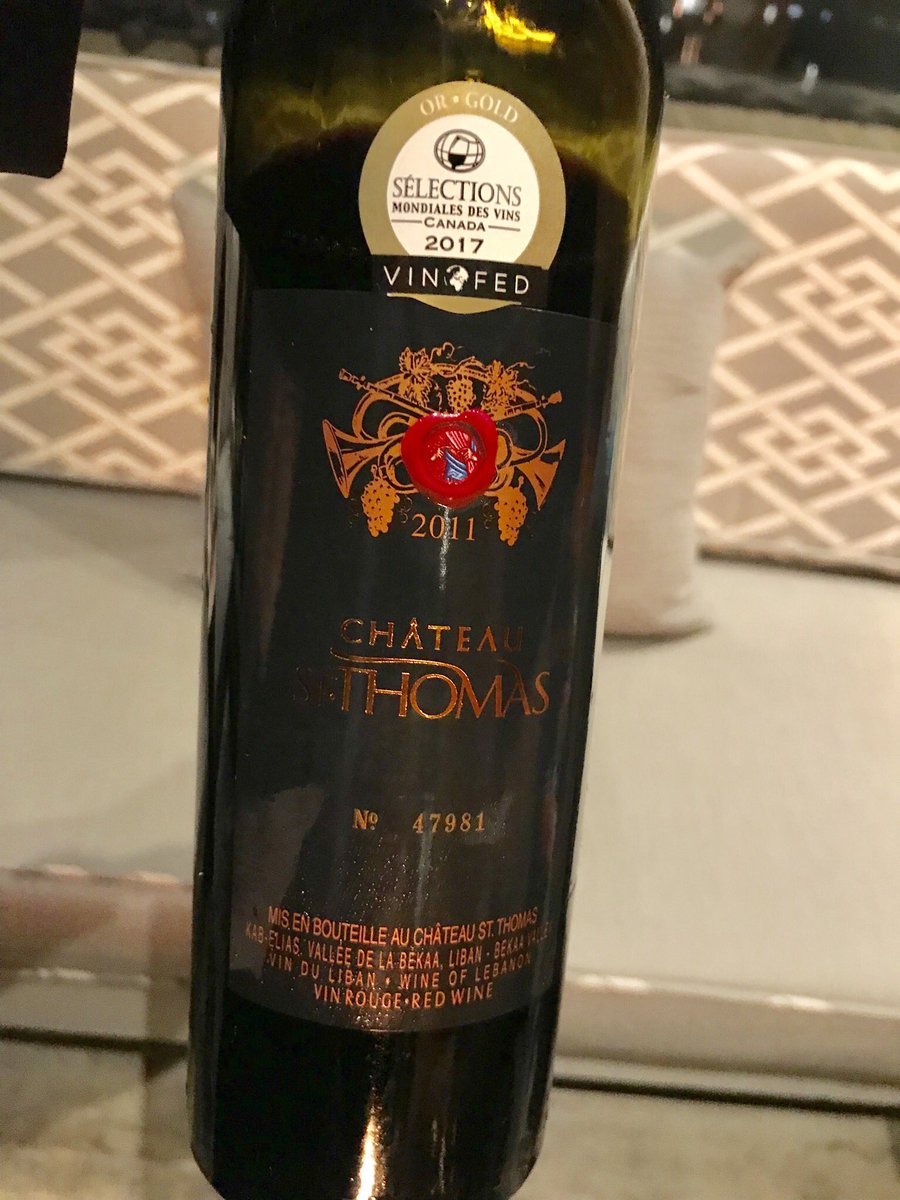 Noche maravillosa con vinos 🍷 del #Libano 🇱🇧 #chateaustthomas en compañía de su enólogo #Joeassaad y del Señor embajador Ara Khachaturian 🇱🇧🍷 vinos con una calidad y personalidad excepcionales