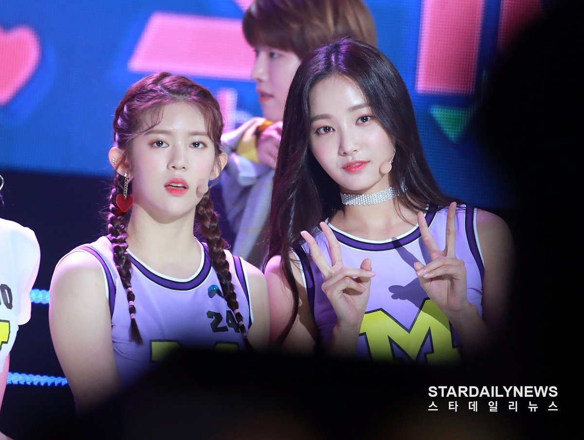 myshibasana's tweet photo. #YeonSy babies 😍 #Yeonwoo #Daisy #momoland 😘 @MMLD_Official @momoland_ph https://t.co/aAu5K50zsx