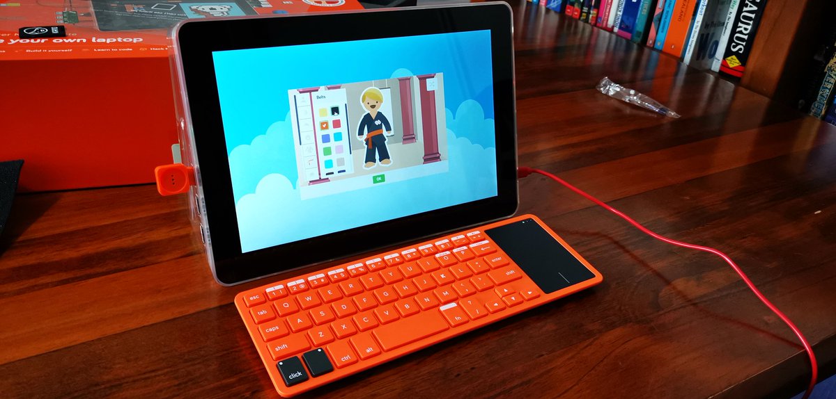 VicBStard's tweet photo. One if the most amazing things that I've reviewed in years. #Coding #kanocomputerkit @TeamKano https://t.co/BPnFMMA0zK