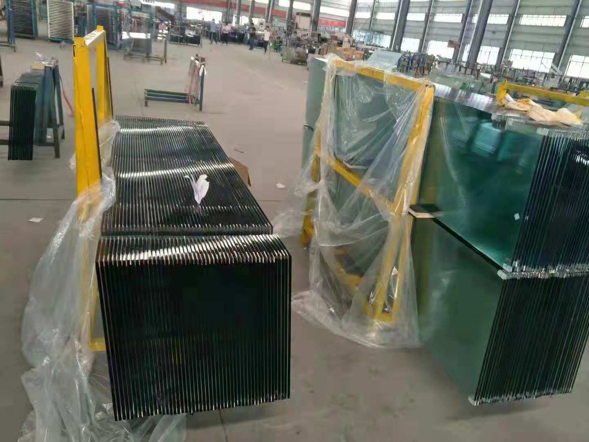 YmGlass's tweet photo. Using the Steel Rack instead of Wooden Crate for transportation is another option. The advantage is it can be re-used. #glass #balustrade #toughenedglass #doubleglazed #glassdoor #partition #construction #splashback #showerdoor #poolfencing #mirror #glassfixing #framelessglass https://t.co/34VRU1WpUU