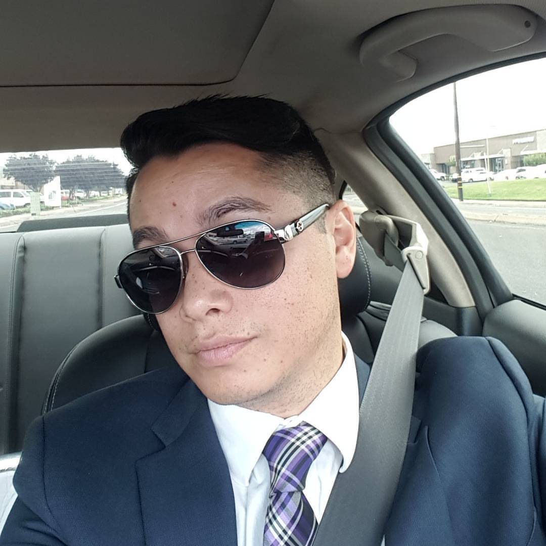 ChiDeltaBeta97's tweet photo. Big birthday shout-out to our bothers Erik "Big Daddy" Arevalo and Agratsant "Mile High" Saxena (Sant), also also to our Alpha chapter brother Gonzalo "Eagle One" Aguilar! Hope you got to live it up and enjoy your special day 🎉 https://t.co/0SSGps3Vgc