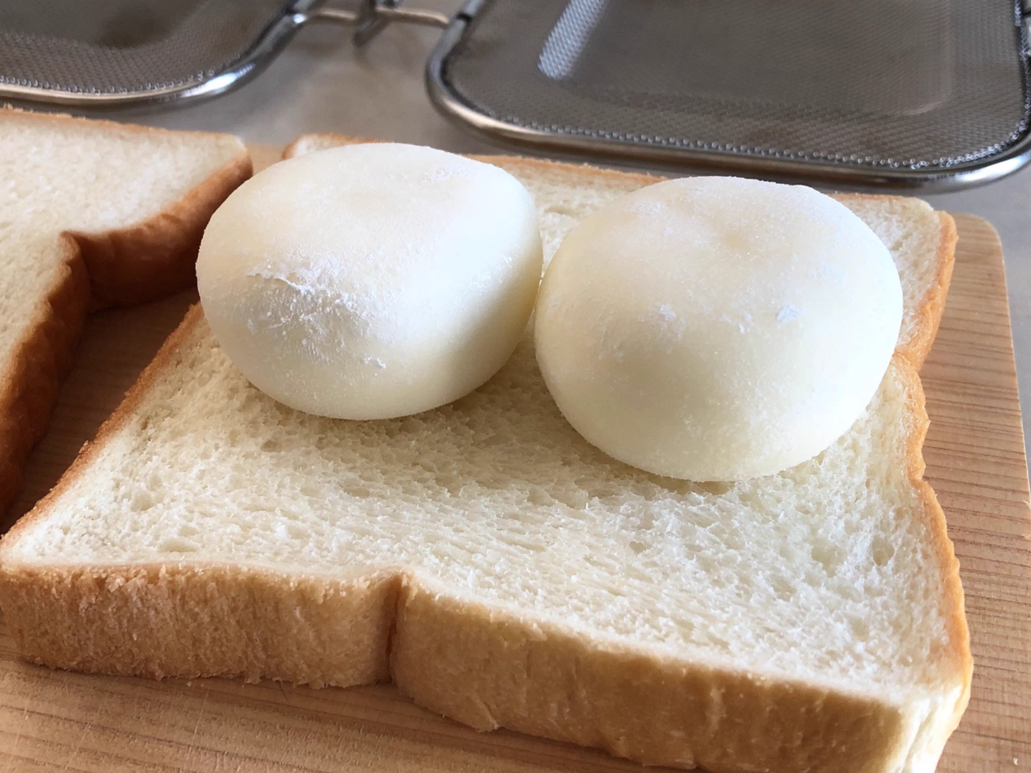 「雪見だいふくホットサンド」アツアツ＆冷たい＆お餅が絶妙な美味しさ！！