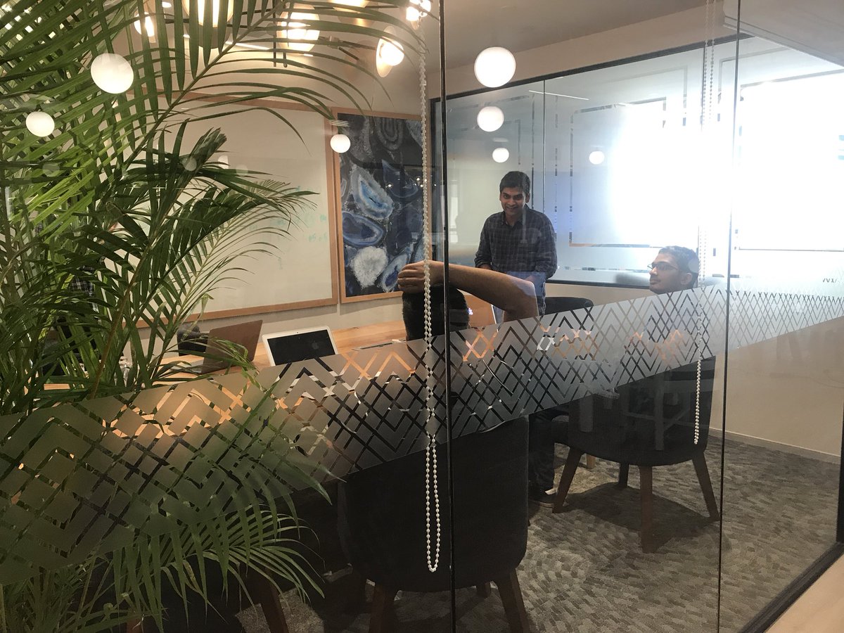 DunyaLabs's tweet image. It’s begun! Teams are whiteboarding, huddling, and typing away as we kickstart the Catalyst Series Finale Workshop- our #EOS Hackathon #EOSCatalyst #CodeWithDunya