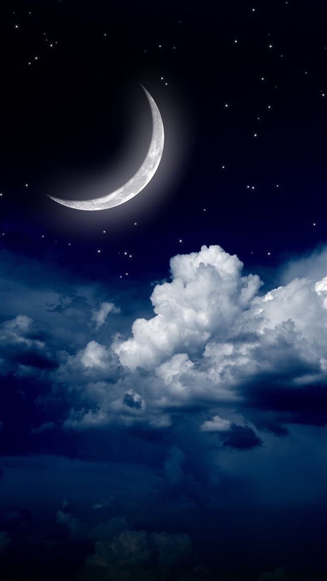 IqurqIeu's tweet photo. 🌙☁️  ☁️   
 ☁️    ☁️    ☁️
#V #KimTaehyung #태태 #김태형 #뷔 #テテ #キムテヒョン #bts #MAMAVOTE 
📸: @winterVerry1230 https://t.co/HUubYG3IHl