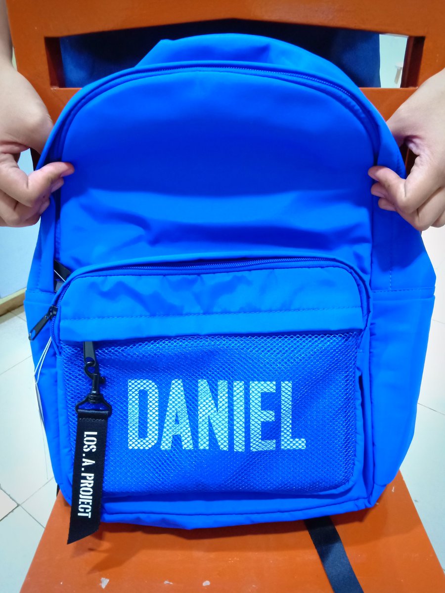 kristinjoi513's tweet photo. Huhuhu. I wanna cri.. My LAP backpack is already here. I thought next week pa dadating ๐ญ๐ญ๐ญ๐ญ
#LAP #LosAngelesProject #KangDaniel #๊ฐ๋ค๋์ #wannaone https://t.co/plGvewcEZD