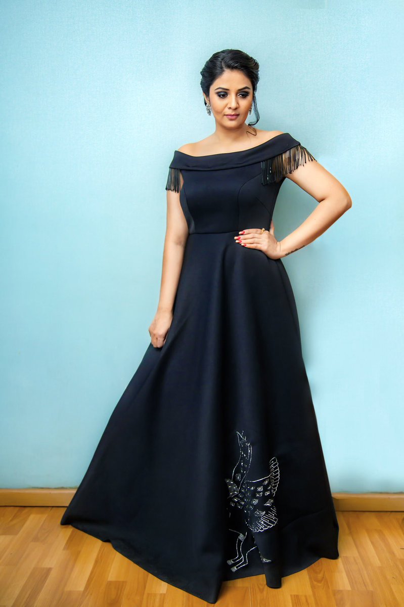 MukhiSree's tweet photo. Saregamapa lil Champs starts tonight at 8PM! @ZeeTVTelugu ❤️ https://t.co/PBACT0sq5R