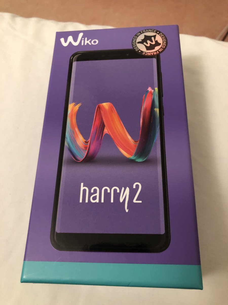 teknowlog33k's tweet photo. #super #telephone pour les #parents et les plus #jeunes #harry2 cc @WikoMobile #noel https://t.co/O01kDB30Mi