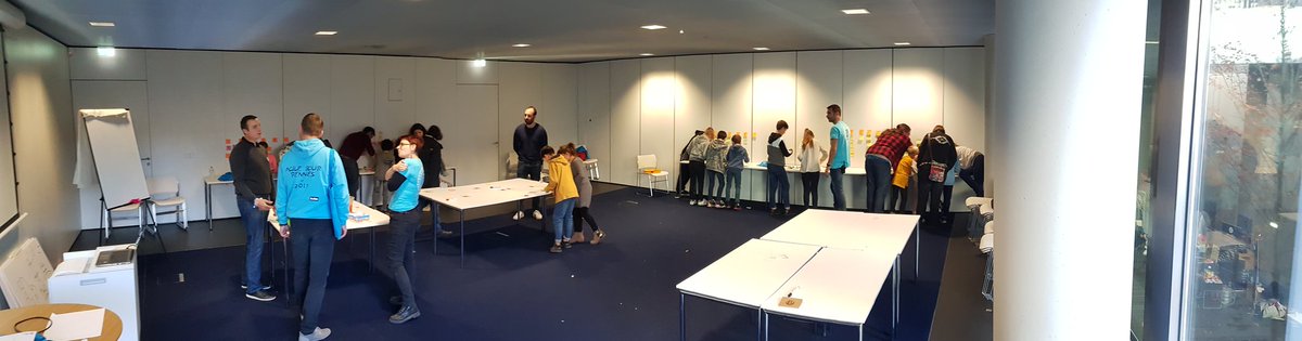 ypainchaud's tweet photo. #atrennes18 iteration2 au fastlego4scrum. C'est plus serieux apres la frustration des 1ers refus du PO @kervinkueny -) https://t.co/9ctVGt5RqE