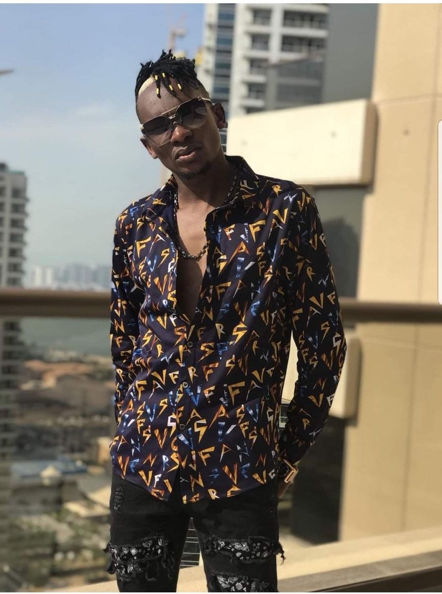 Fionitonana's tweet photo. Enjoy your new age my fine artist, my forever & everyday best artist #Mykanso #KingBoo👑💕 @HansonBaliruno #Neverfallapart #StarsEmpire⭐️⭐️⭐️⭐️⭐️ https://t.co/y4KVZUdEcJ