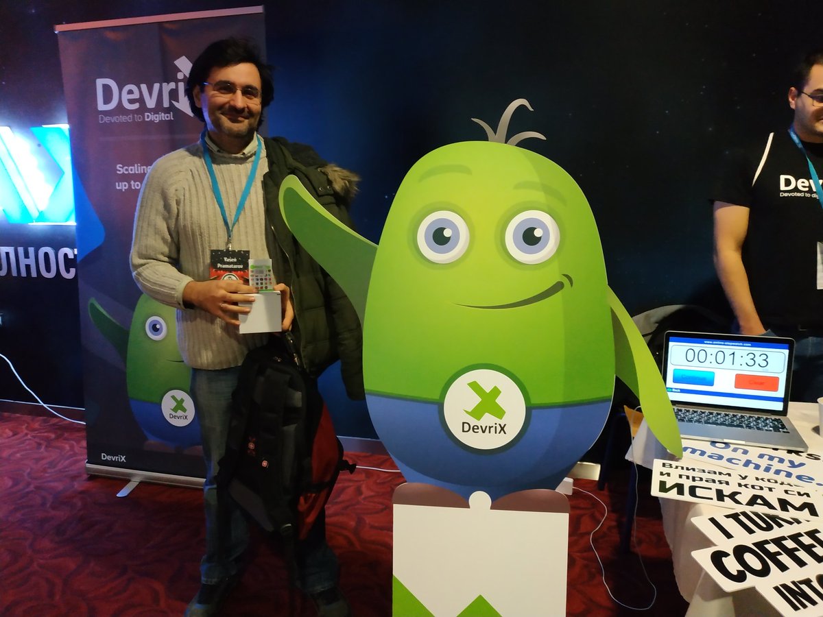 wpdevrix's tweet image. The first winner for the day at #DevriX #Rubikscube Masters that managed to solve the cube under 3 minutes :) 1:33:83 - Way to go, @yasen :)