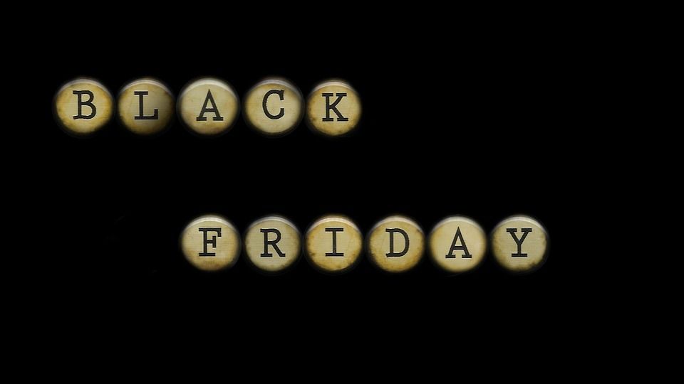 Light up your #BlackFriday weekend &amp; get some sparkle in your life!  Book your free, no obligation #property #valuation and find out what your home is worth, then get #market ready by #Christmas…..then enjoy a bottle of Prosecco on us! *T&amp;C’s apply …..
01803 611420/01626 240229