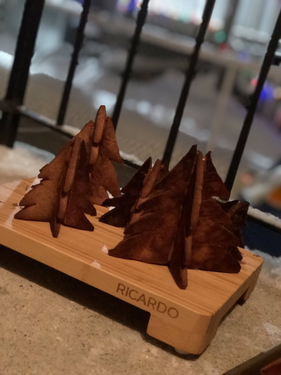 JennieRausch's tweet photo. I love it when a ginger plan comes together! #fromvisionboardtoreality #featsofgingerbread @EngineersCanada #stillaworkinprogress 
Please consider supporting our fundraising efforts for Food Rescue Yellowknife! Link to donate: https://t.co/ctSnPS3WNZ https://t.co/qX8aetFJHR