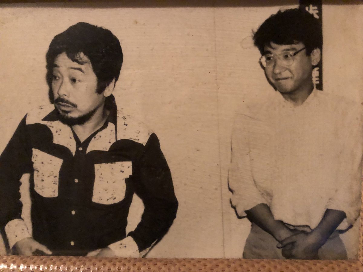 桂 三木助 Pa Twitter 11 21は談志師匠の命日 自分は発表された11 23の方が印象に残ってます 11年11 23は内幸町ホールで志の輔師匠に来ていただいたので 叔父の部屋に飾ってあった談志師匠と四代目三木助の写真