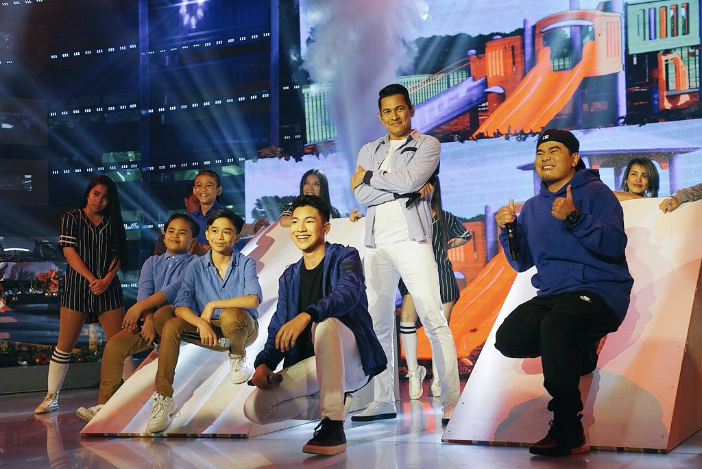 manila_genesis's tweet photo. Earlier today at the @AwitAtLaro launch on @itsShowtimeNa with @GaryValenciano1 , @Espanto2001 , @TheTNTBoys  and @glocdash9 !! Catch the Awit at Laro Mall show tonight at Alabang Town Center starting at 6pm!#showtimenovember24ever #AwitAtLaroShowtime #AwitAtLaro #garyvalenciano https://t.co/SFVfAmvQZc