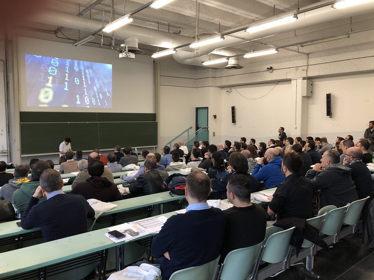 itsonlyGianca's tweet image. .Full rom here in Parma @ #sqlsat777 - Right after the keynote my sessionabout #CICD with #SqlServer2017 and #Docker !! #mvpbuzz #devops #dotnet #microsoft