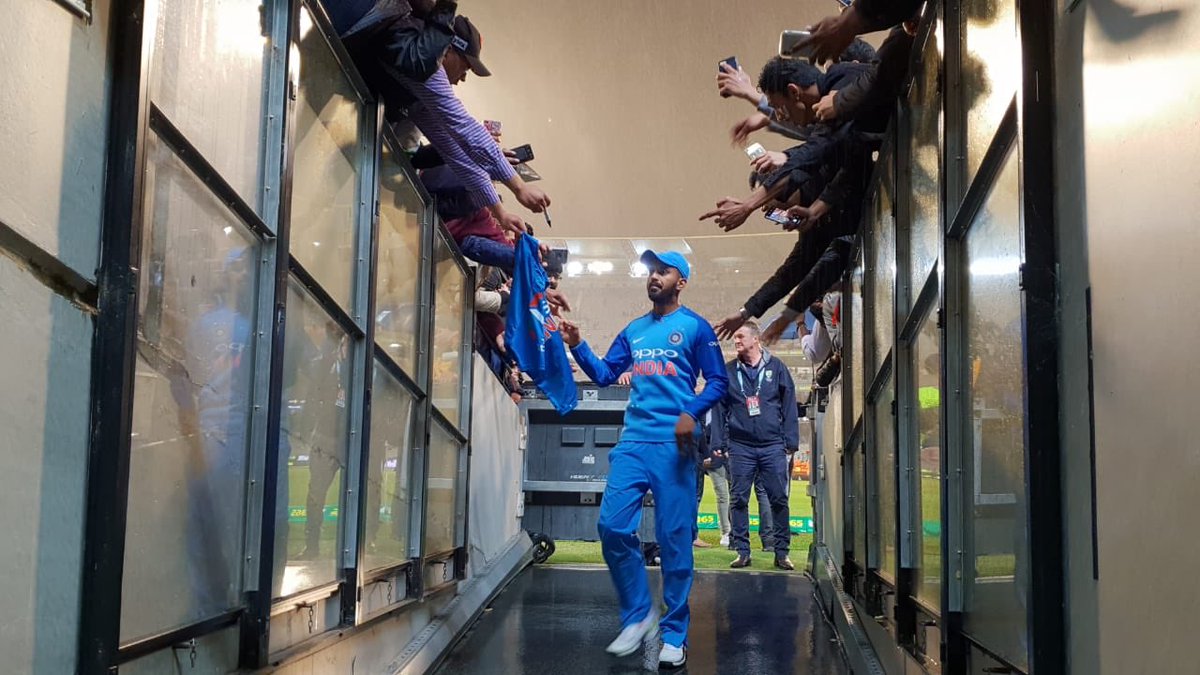 K L Rahul tweet media