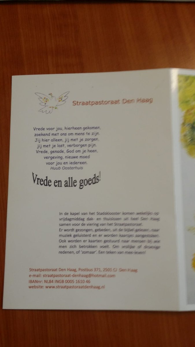 DiaconieDenHaag's tweet photo. Vanuit deviering van @Straatpast070 ontving #kerkasielBethel een kaart vol handtekeningen. Wat eenfijne solidariteit, hartelijk dank! https://t.co/s55WhuvDPx