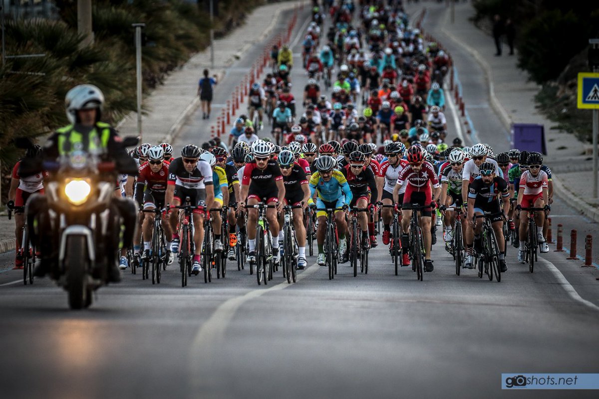 granfondocesme's tweet photo. 2018 Veloturk Gran Fondo Çeşme by Carraro 

#cesme #çeşmebelediyesi #veloturk #granfondo #argeustravelevents #carraro #toyotahybrid #veluxturkiye #pinarprotein #lapierrebikes #ptakademi #accellbisiklet #zebraska #soratekstil #ligradyo #alemfmcom #züberlezzetler https://t.co/LVgtVmEyCr